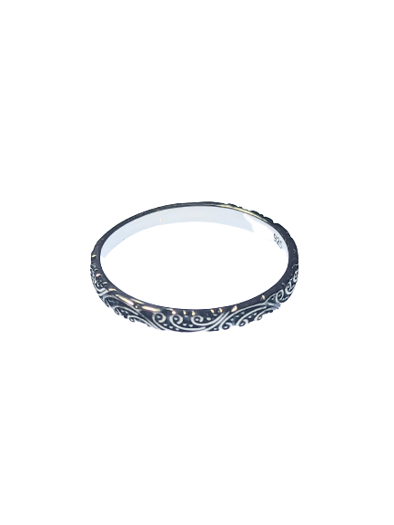 Flowing Silver Band Ring