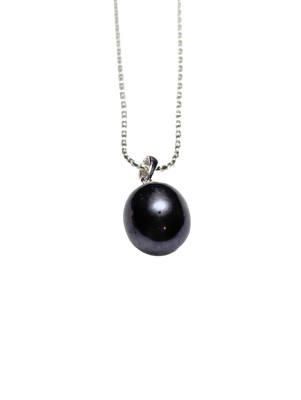 Black Peacock Pearl Pendant Necklace