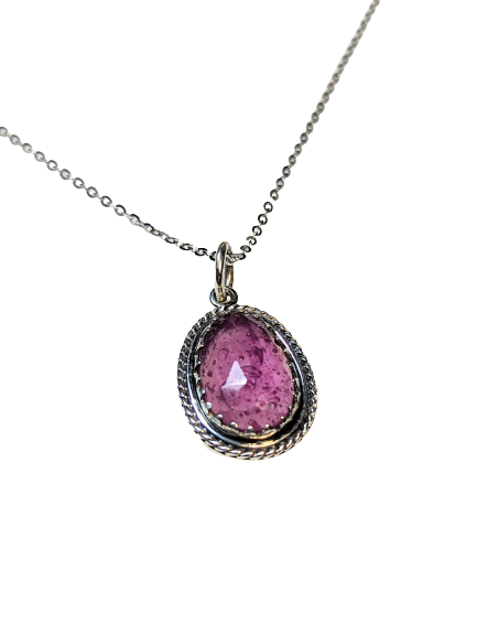 Pink Sapphire & 925 Silver Necklace - Knotted