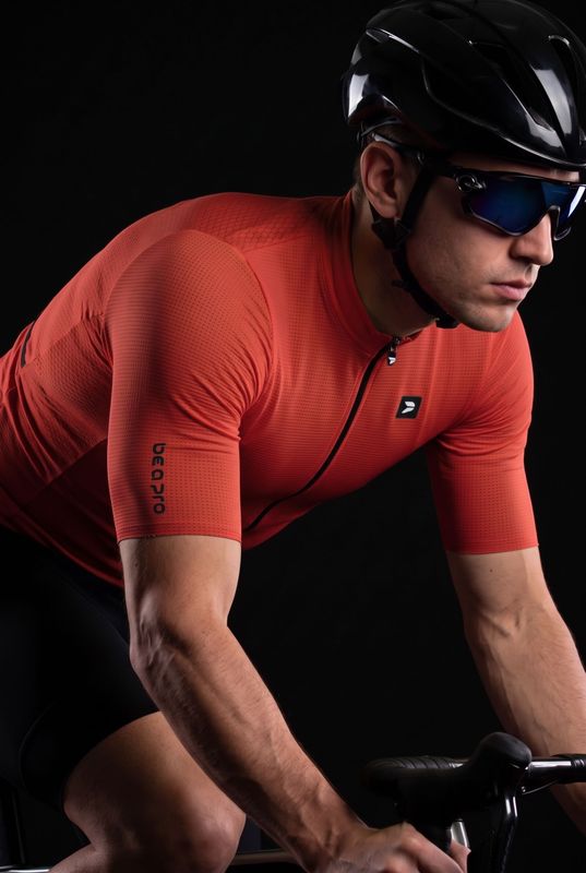 Maglia estiva da ciclismo Essential Red - front | Be a Pro SS-2026 - abbigliamento da ciclismo