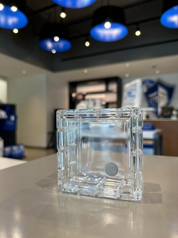 Clear trinket tray.