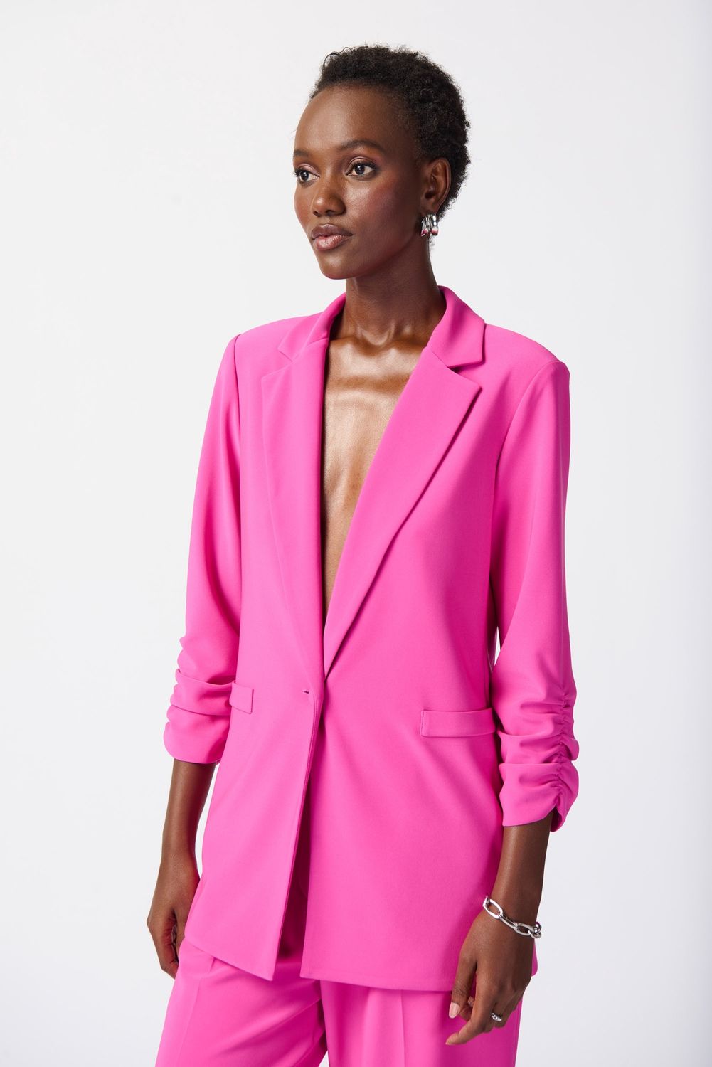 Silky Knit Blazer Shirred sleeve
