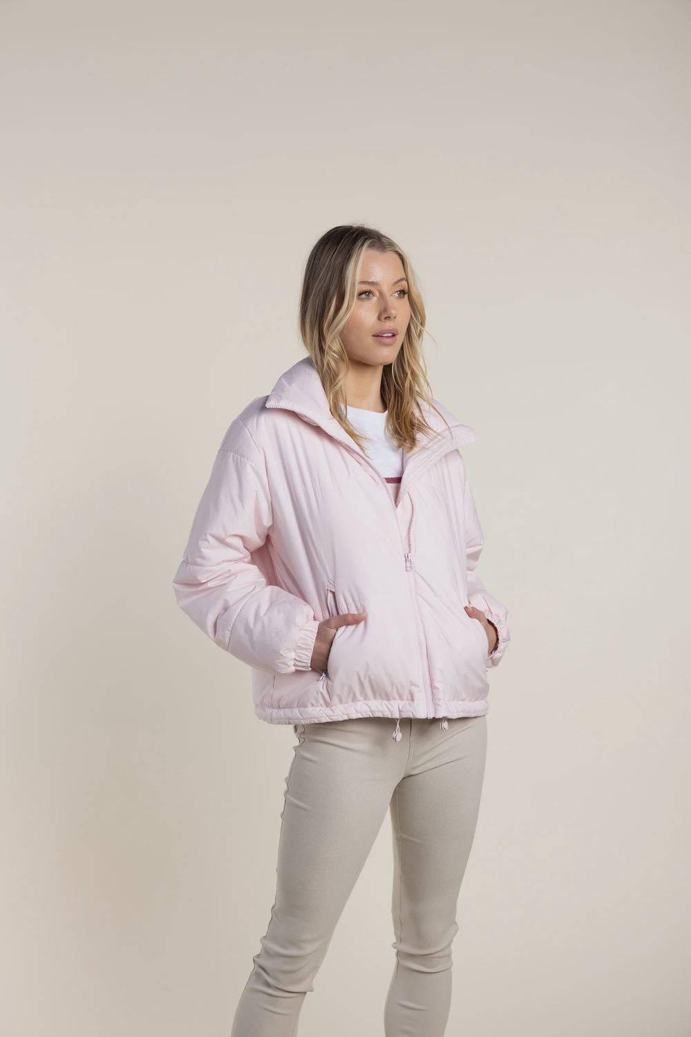 Short Puffer w/hood