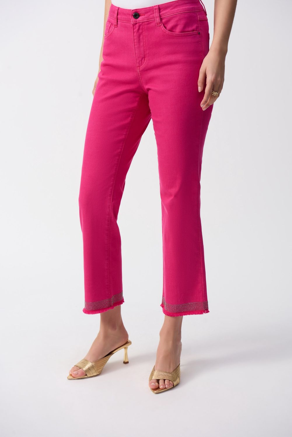 Straight Leg Jean frayed hem