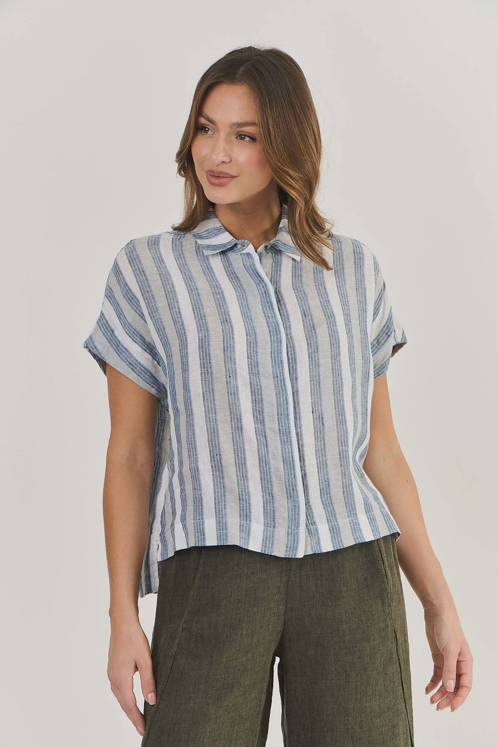 S/S Cropped linen shirt