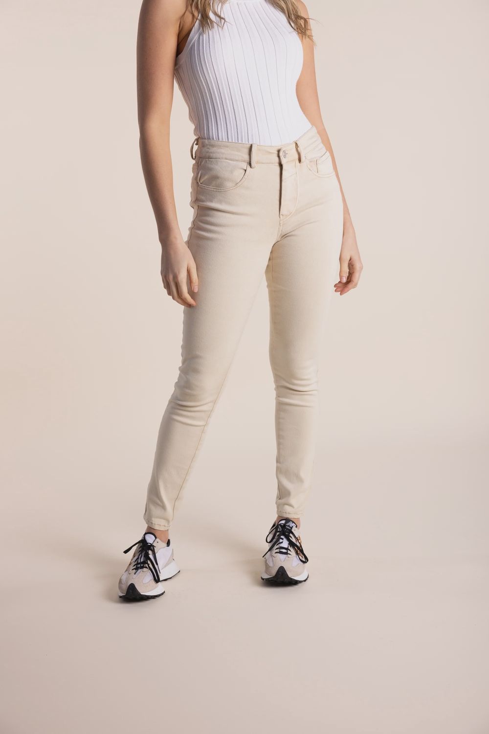 Garment dyed jeans