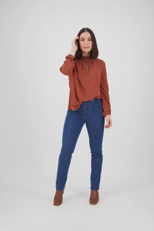 Pull on Jeans 234DN