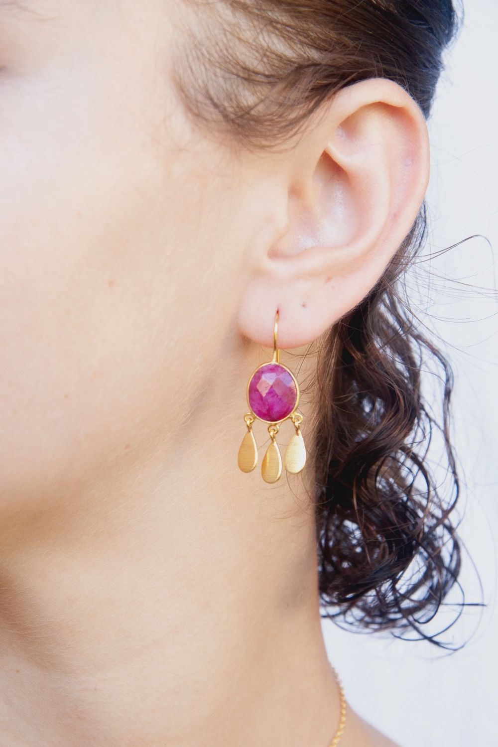 Euro Gold Gemstone Dangle A36E