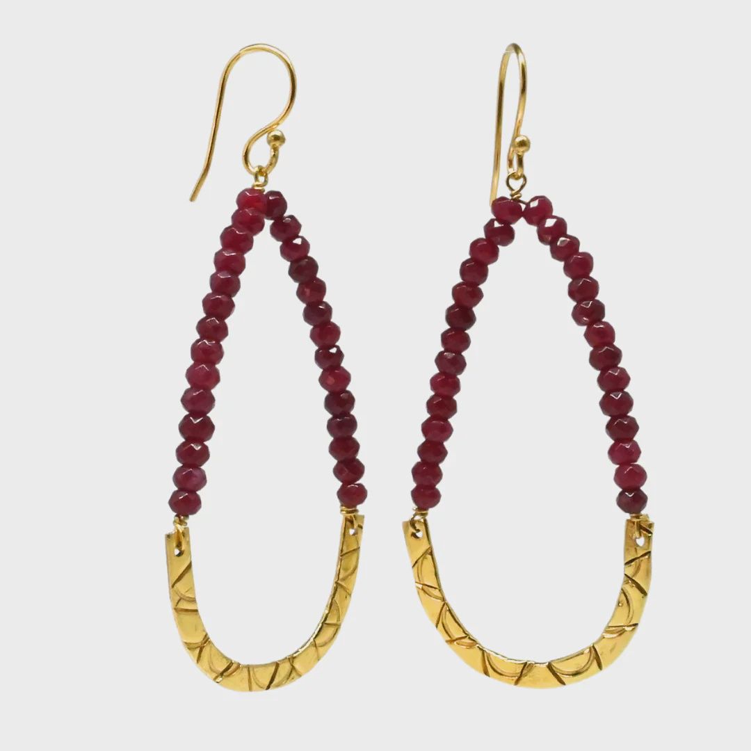 Euro gold &amp;gem long dangles A239A