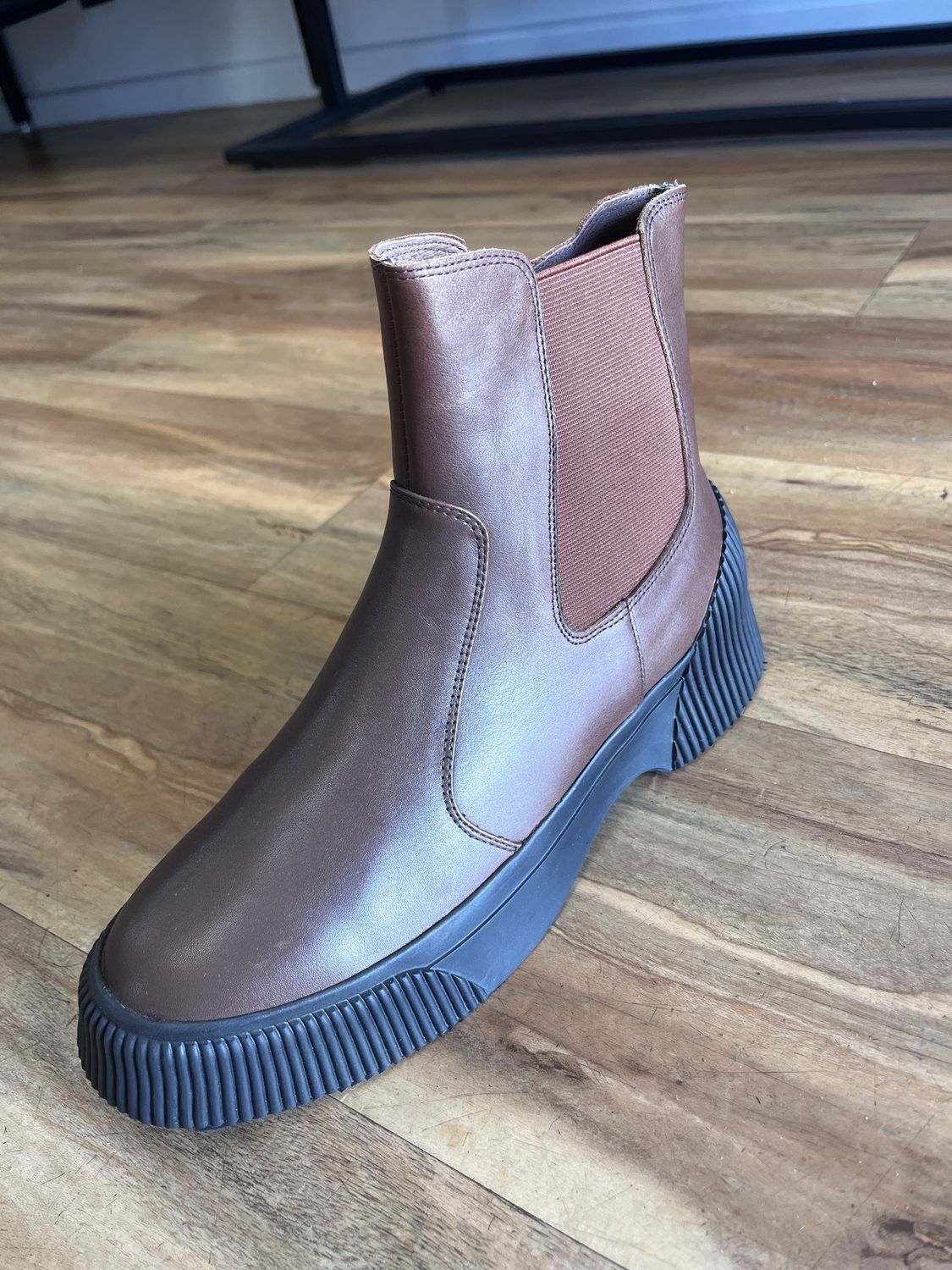 Rose elastic side Boot