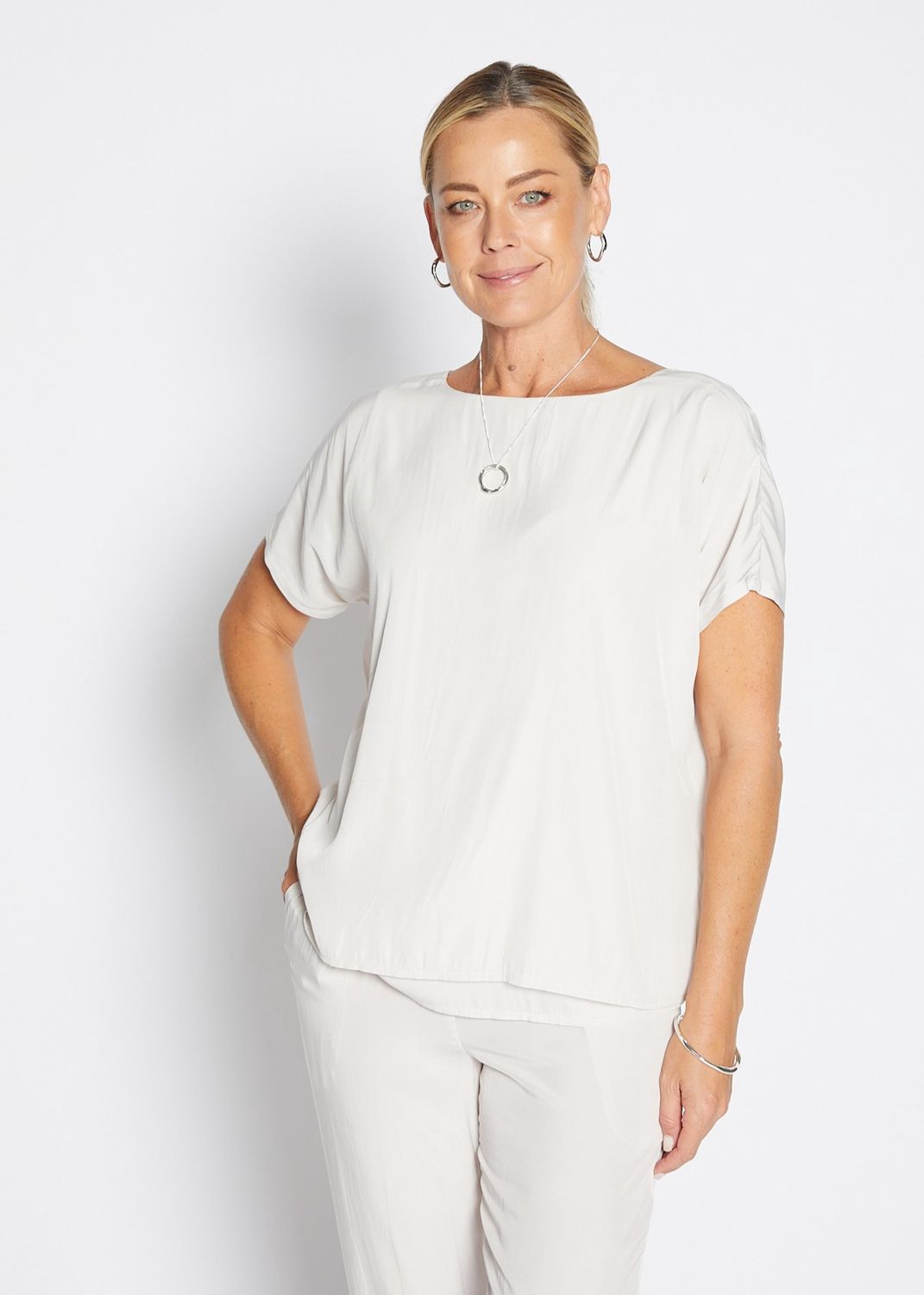 Dolly rvs Layer tee Stone