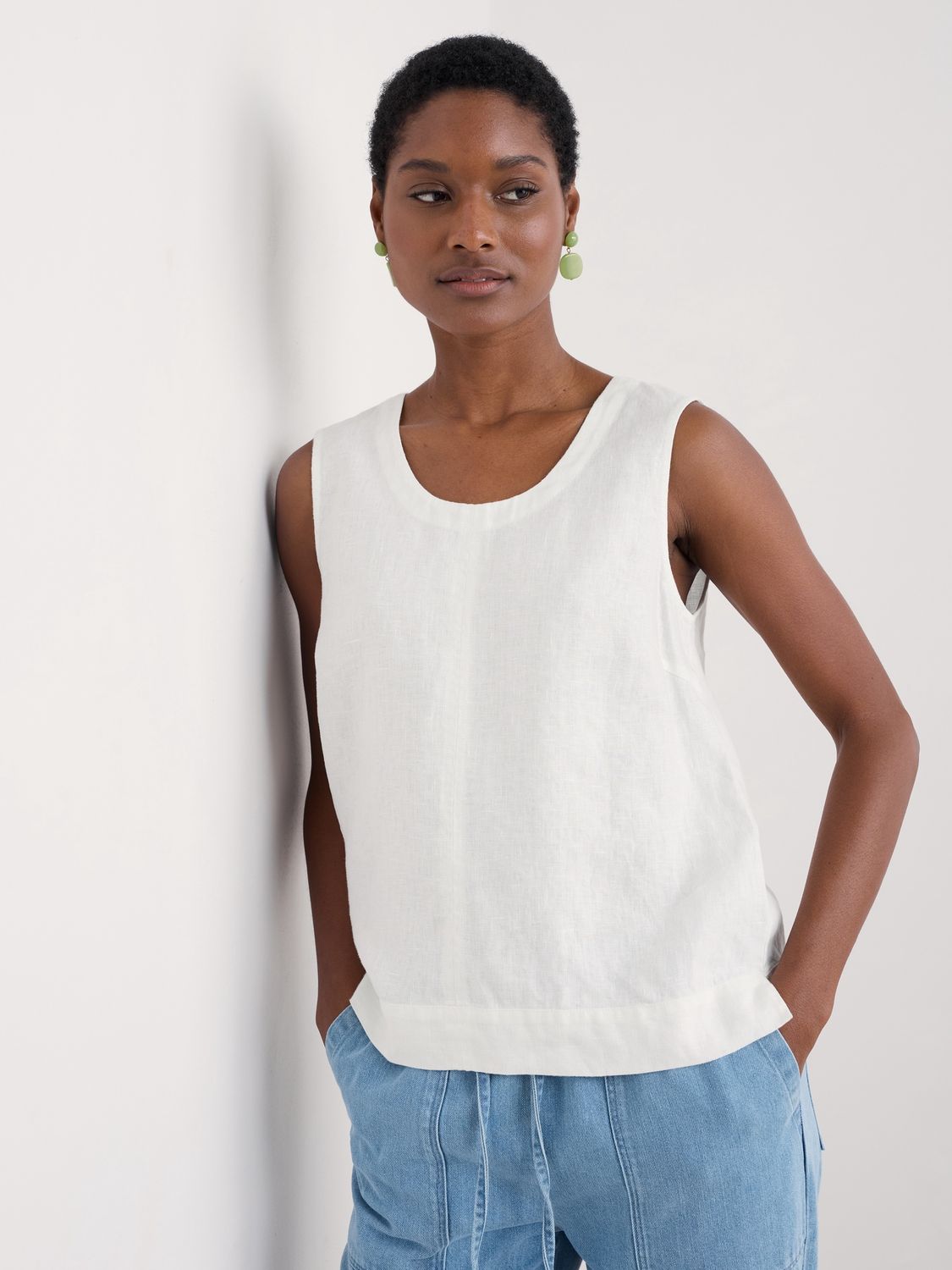 Lighthouse Station Vest - Chalk