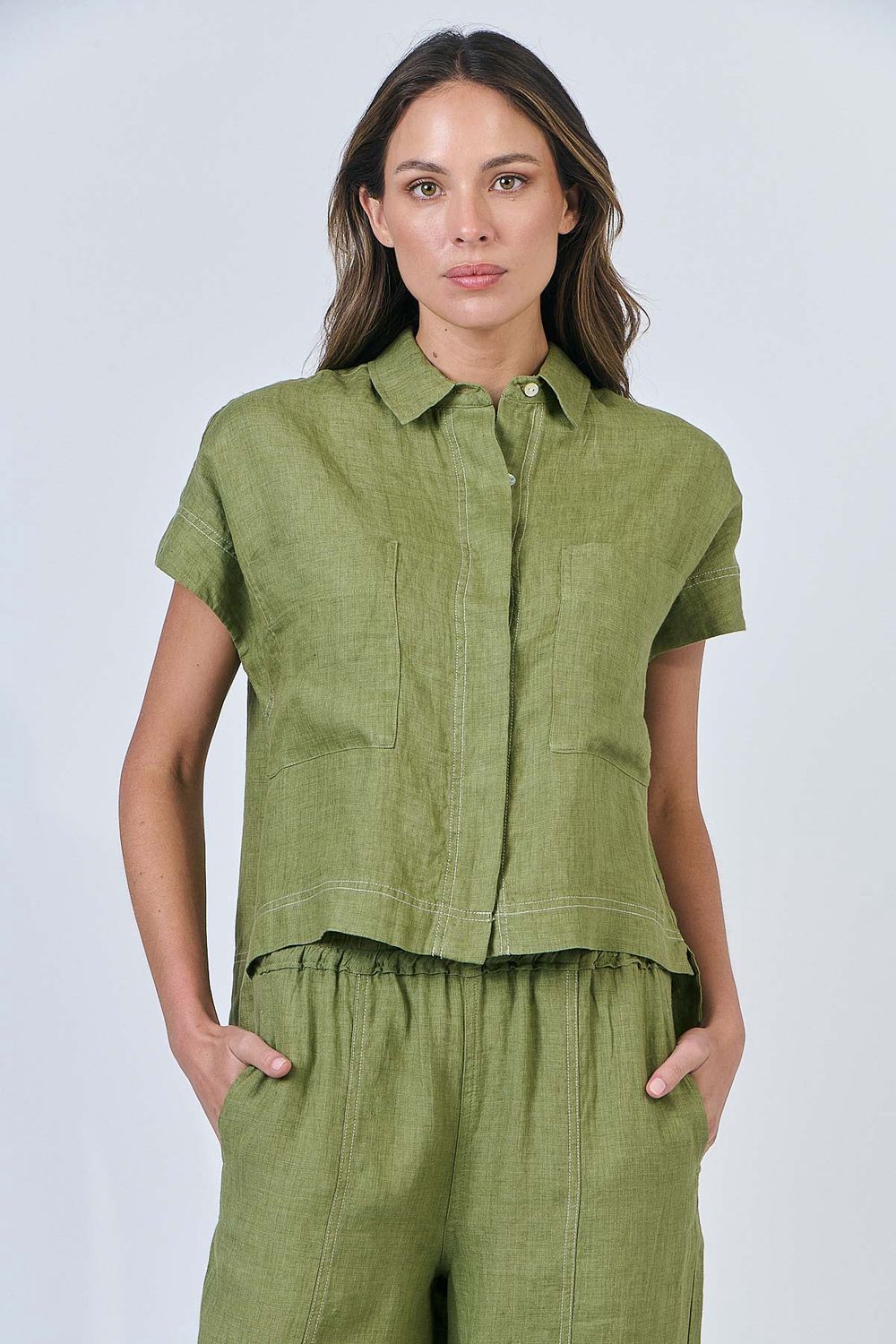 Short sleeve b/t 2 pocket top Moss