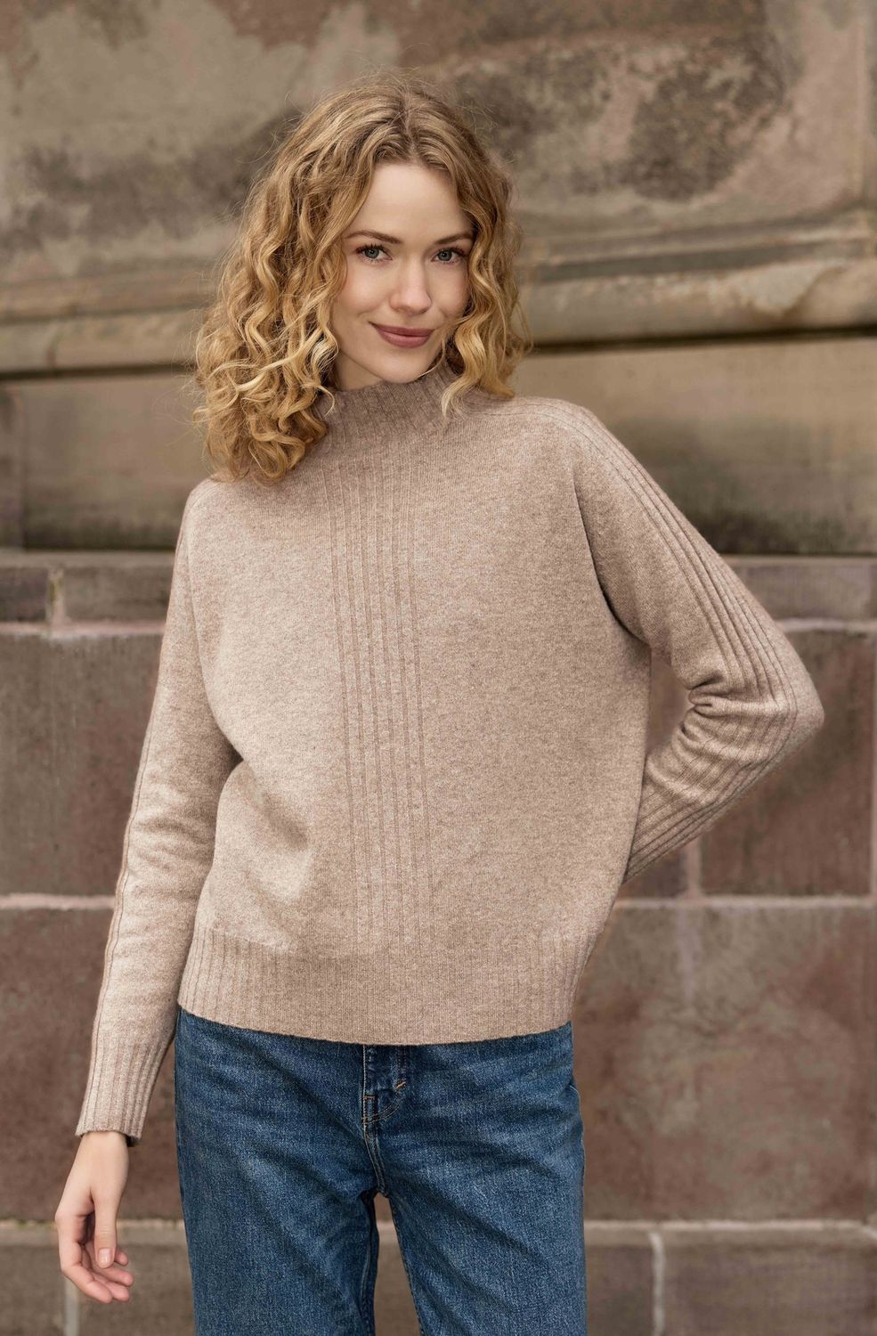 Hay Yak Blend Funnel Neck Light Oat