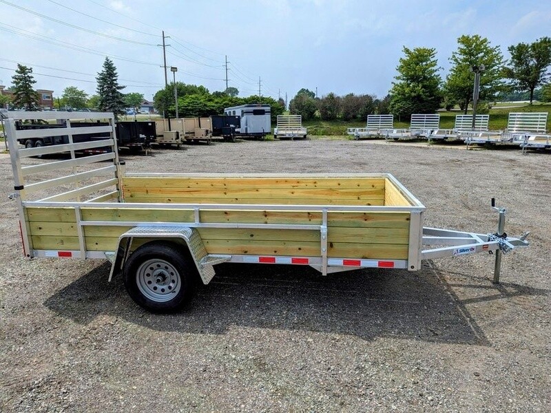 SILVER OX 6X12 SINGLE AXLE 3 BOARD WOODSIDE ALUMINUM UTILITY TRAILER