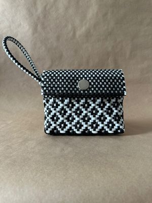 Clutch | Muñequera Negro y Blanco