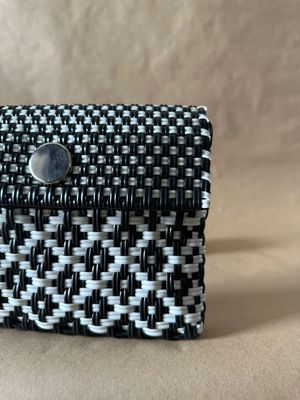 Clutch | Muñequera Negro y Blanco