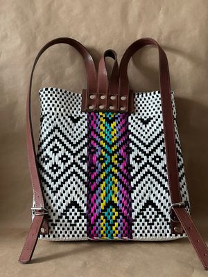 Mochila Artesanal | Backpack Línea centro.