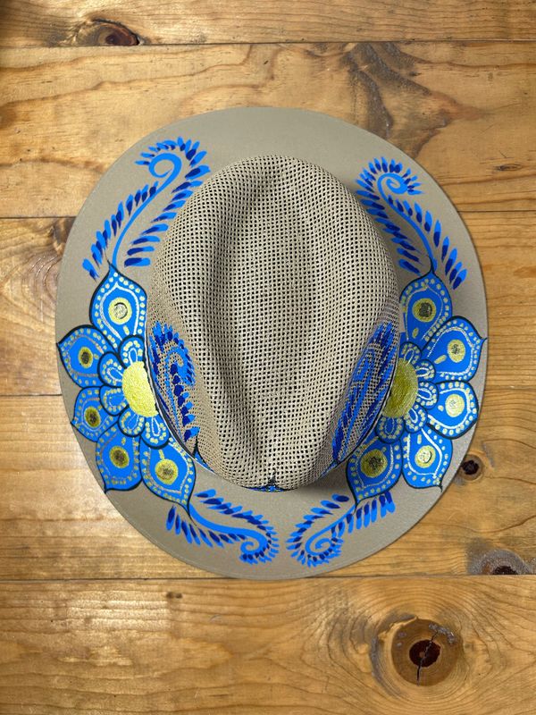 Sombrero Pintado a Mano -03| Arena / Azul | Large