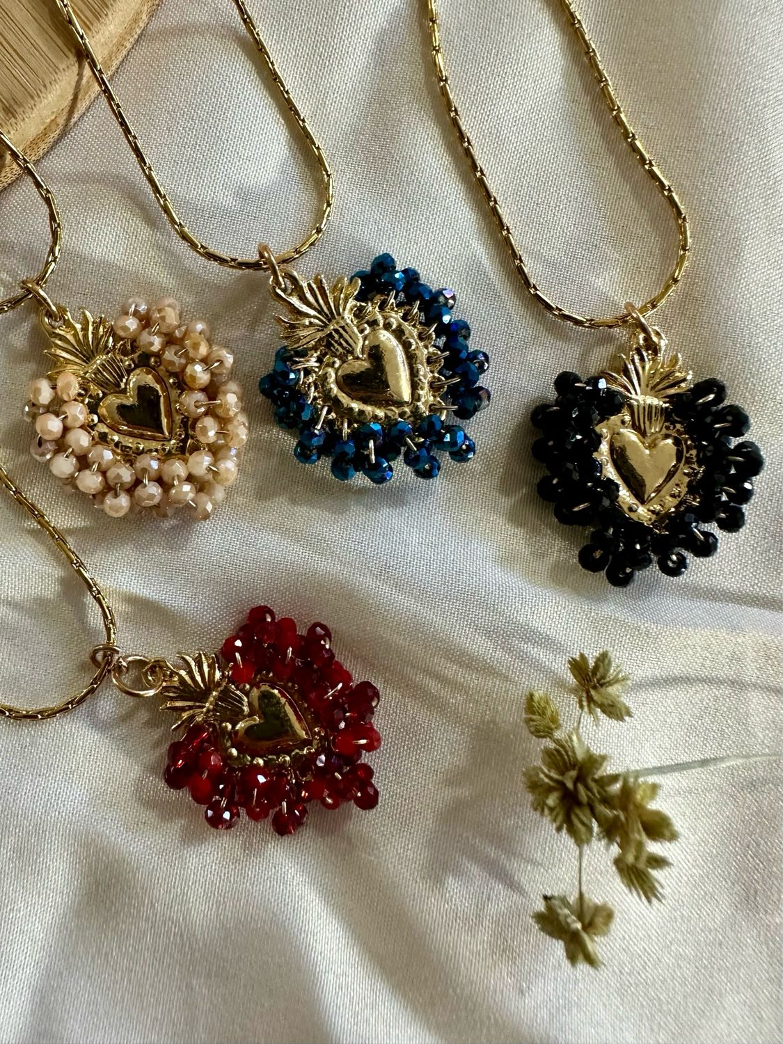 Collar Sagrado Corazón Milagrito Pequeño