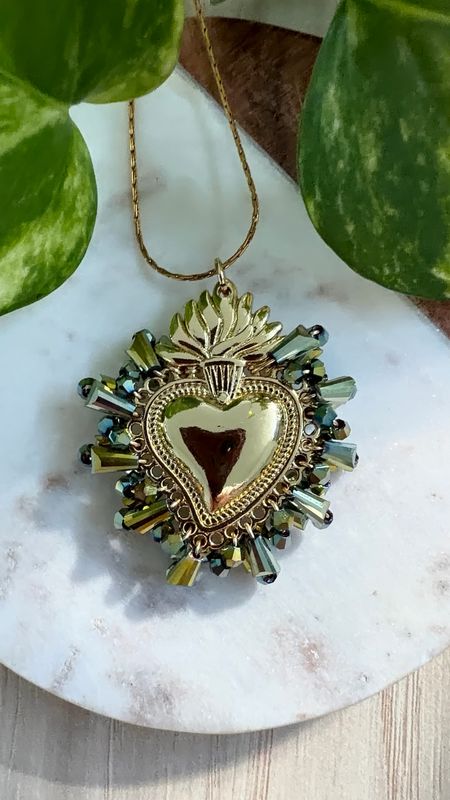 Collar Sagrado Corazón