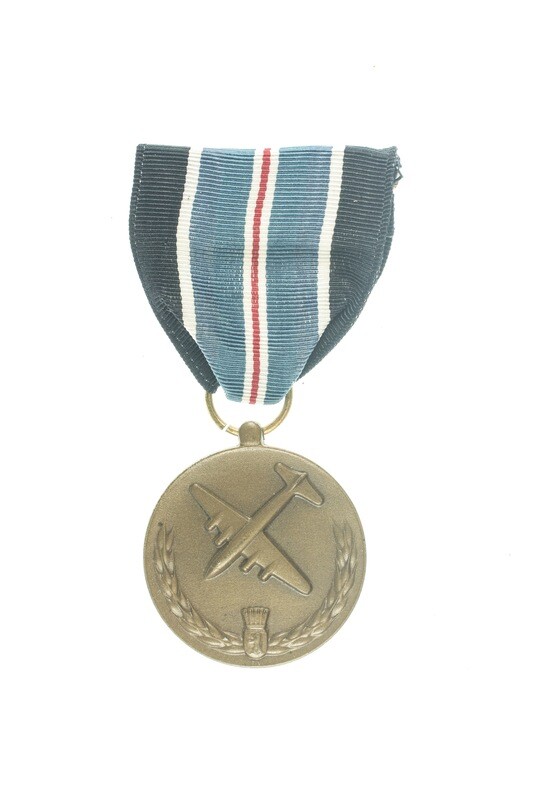 United Sates - Medal for Humane Action (Berlin Airlift)