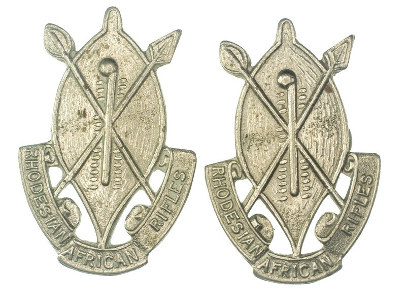 Rhodesian African Rifles (Other Ranks) Collar Badge set