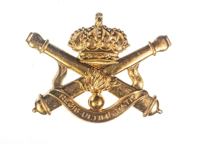 Belgian Army  Beret Badge : Artillery Group