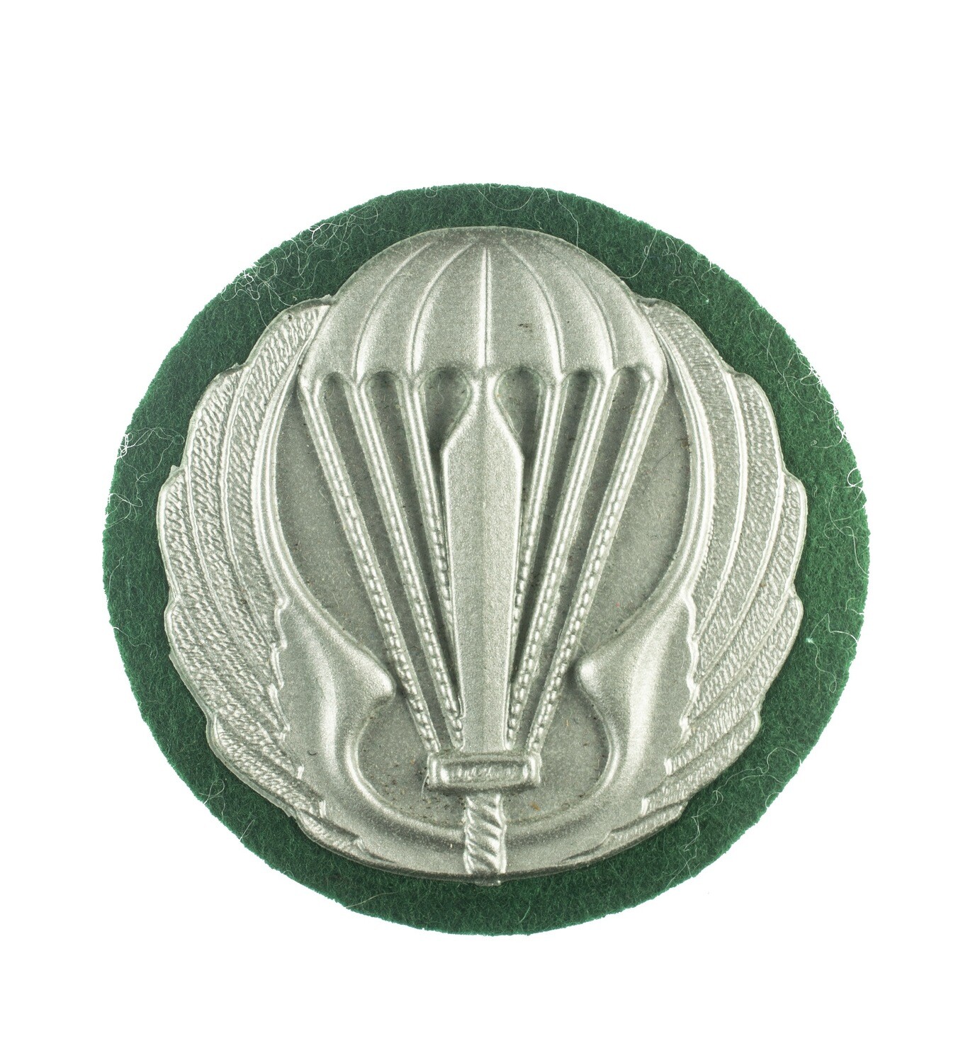 Italiy- Paratrooper Beret Badge