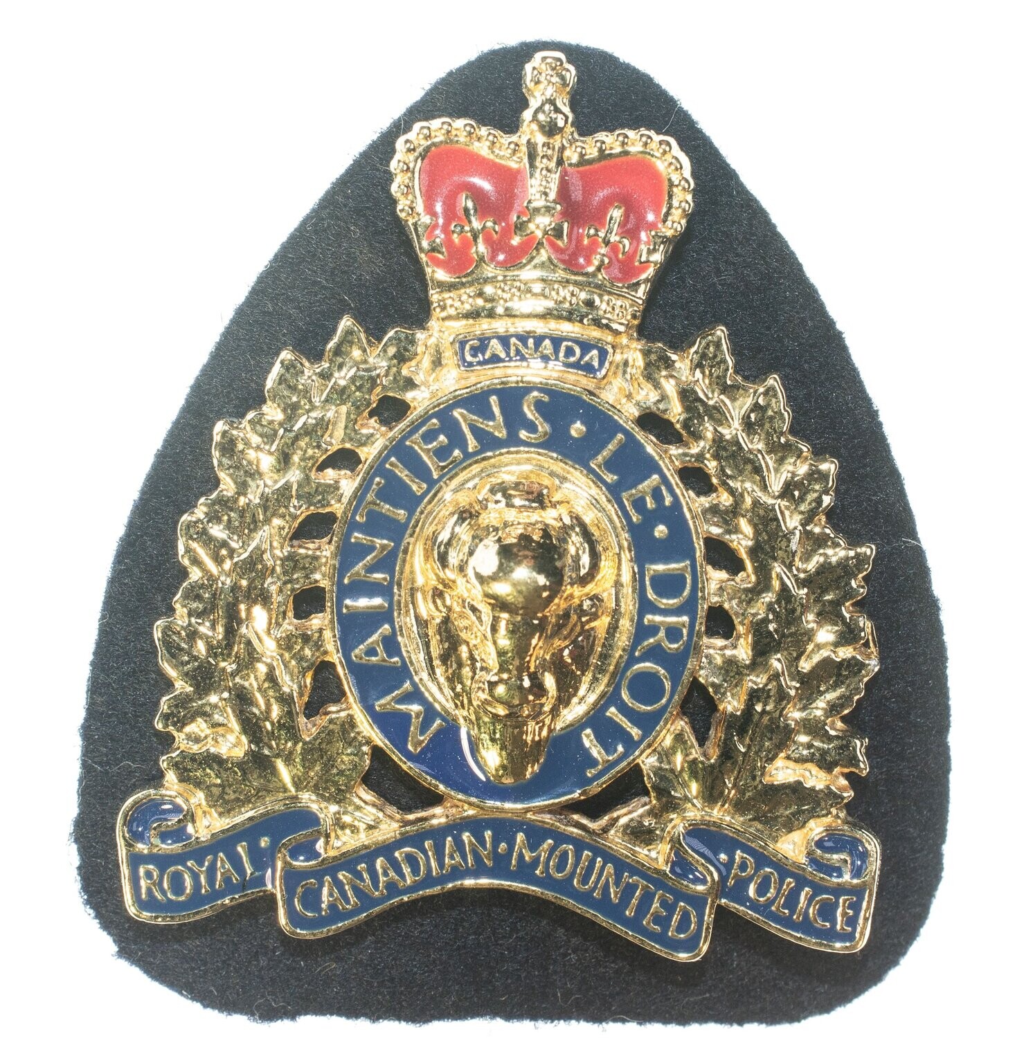 R.C.M.P.  Cap Badge (6 of 7)