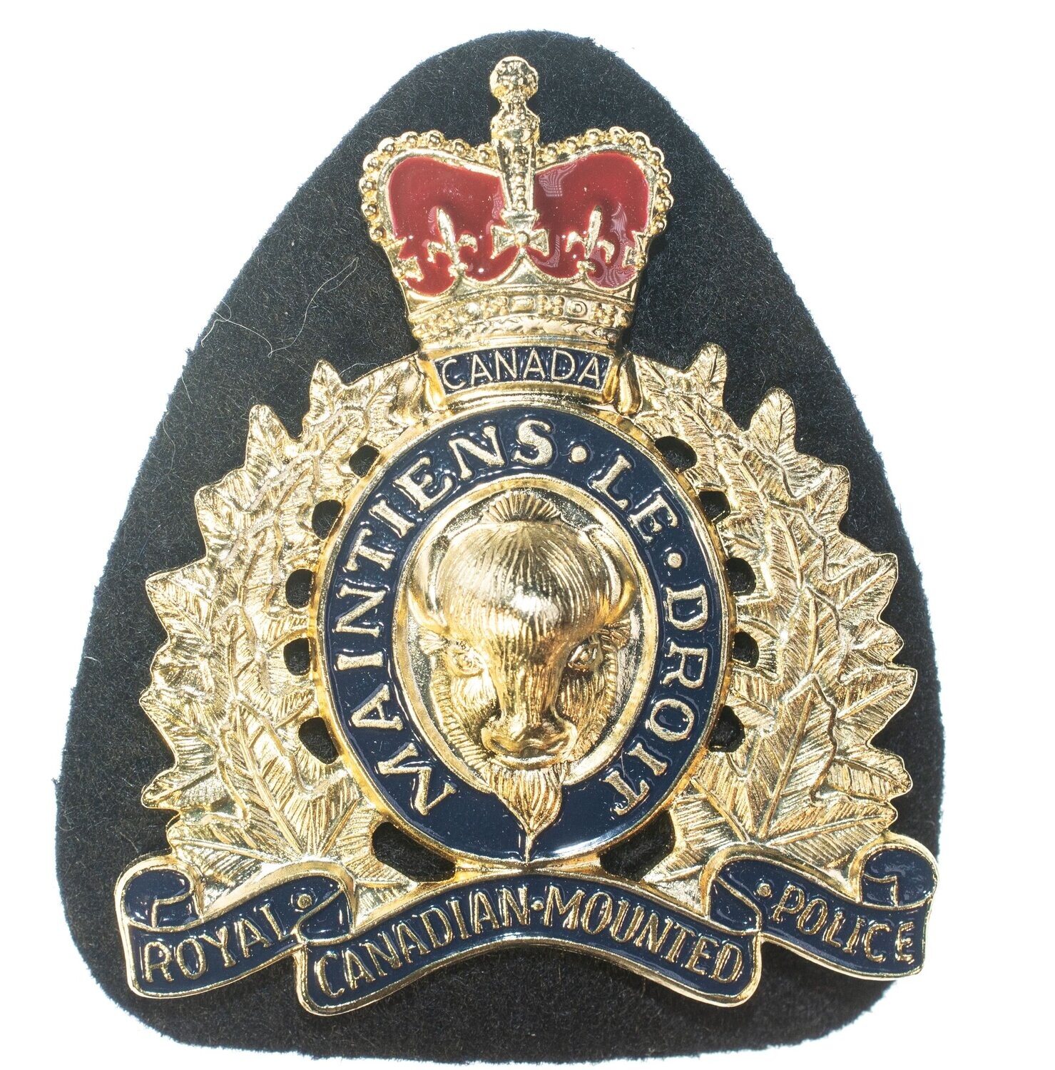 R.C.M.P.  Cap Badge (7 of 7)