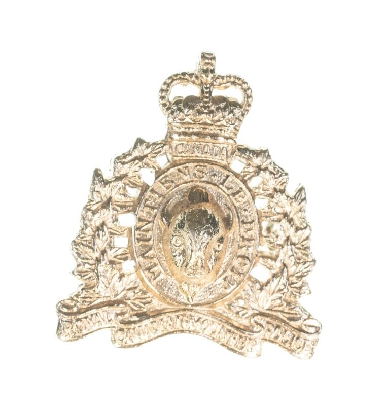 R.C.M.P. Staybright Cap Badge ( c. 1970)