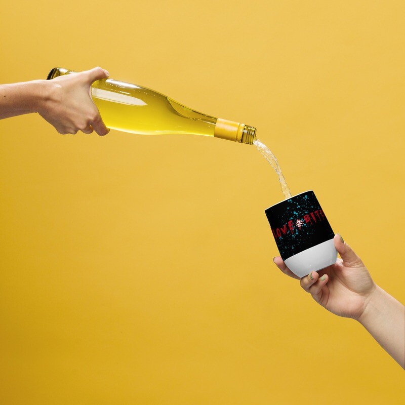 Wine tumbler - Shark Love Bites