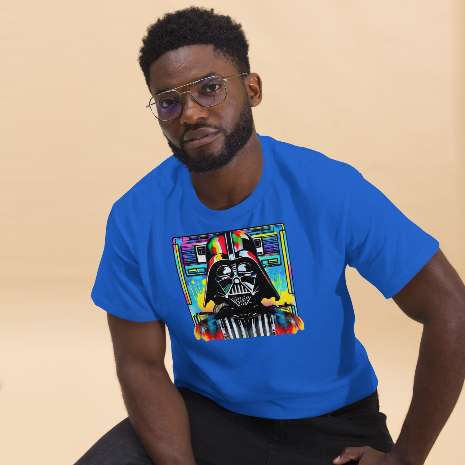 Unisex classic tee - Star Wars: Darth Vader Amped Up! 