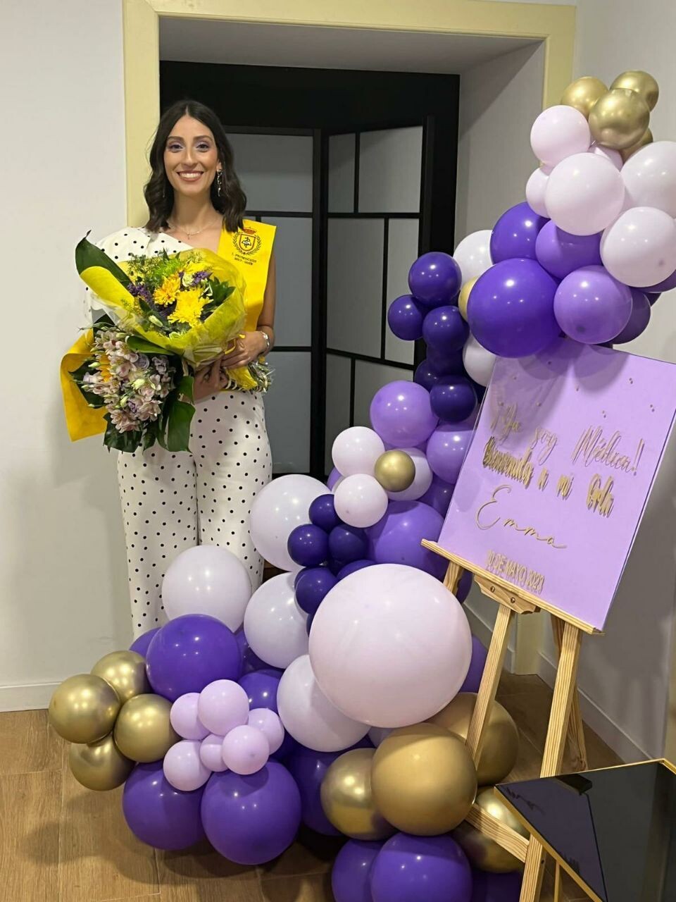 Arco de globos y Caballete personalizado graduación -Grad