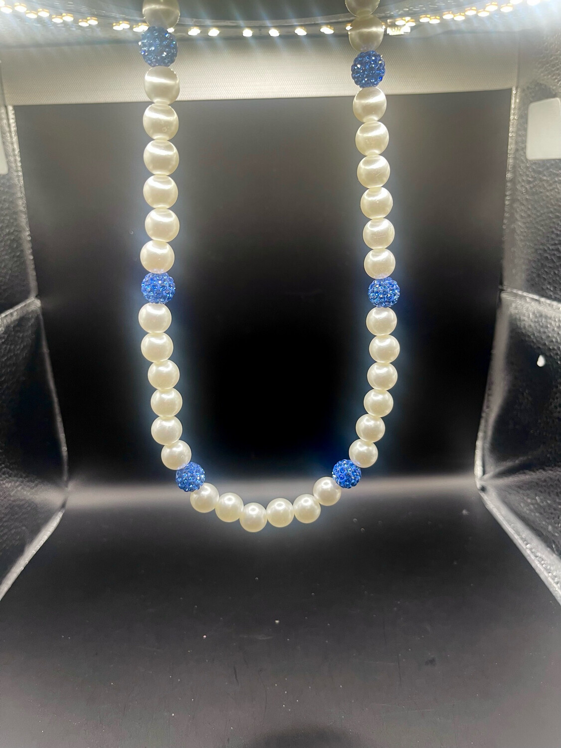 LIGHT BLUE W/ PEARLS🟦