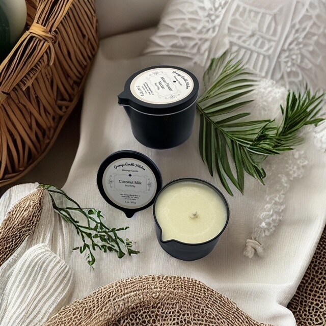 MASSAGE CANDLE WITH POURING SPOUT