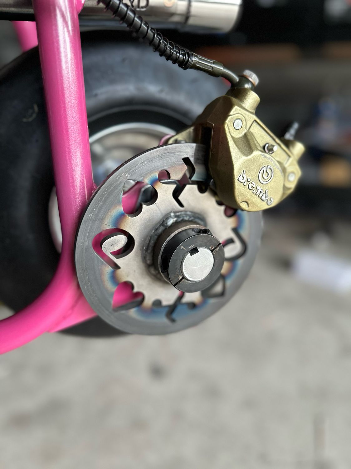 Aquin P32F Brembo Caliper Bracket