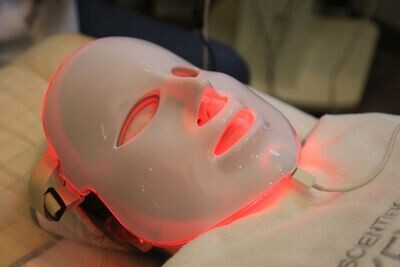 LED Light Therapy Facial