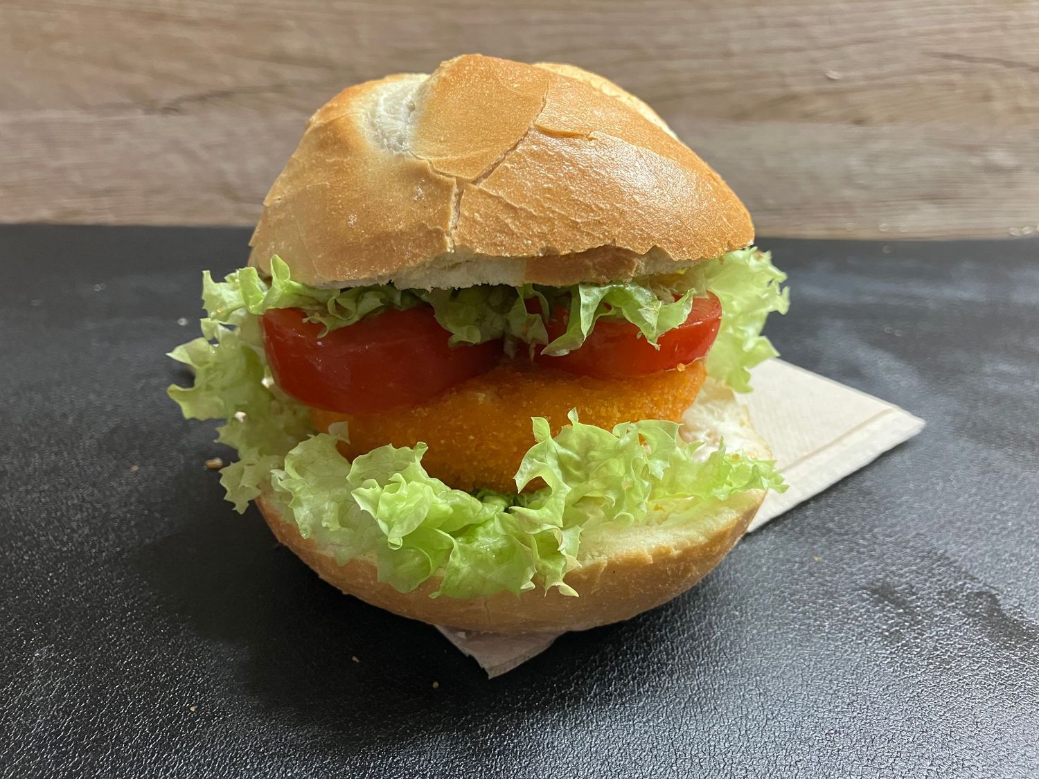 Brötchen mit Back-Camambert-vegetarisch