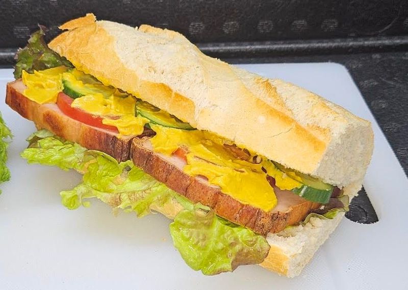 Baguettstange mit Leberkäse