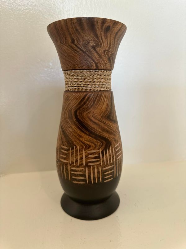 Wood Vase with Flower Carving and Straw Rope Decoration 02