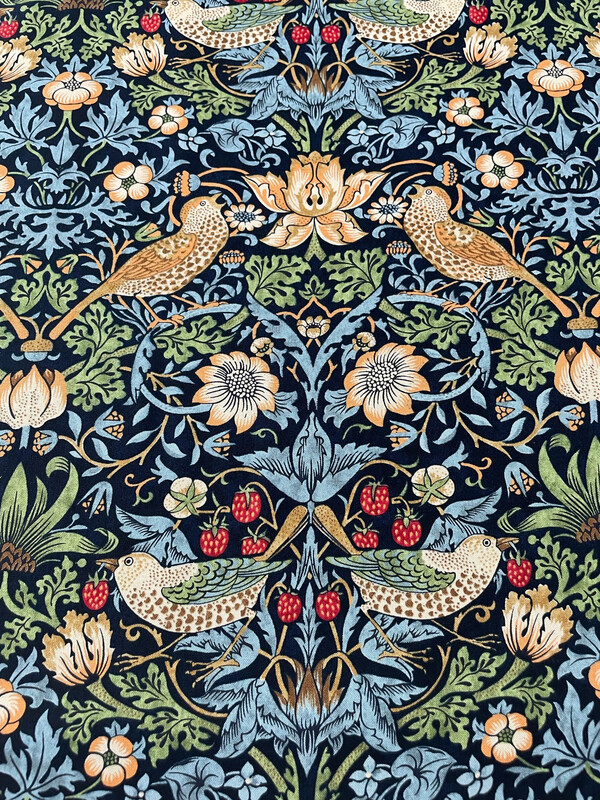 Morris & Co - Strawberry Thief Navy