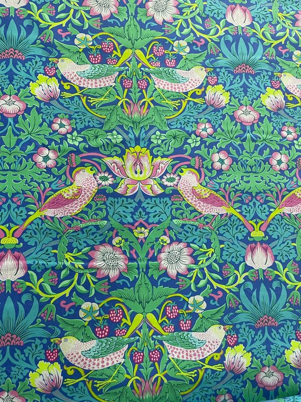 Kaffe Fassett x Morris & Co - Strawberry Thief Blue