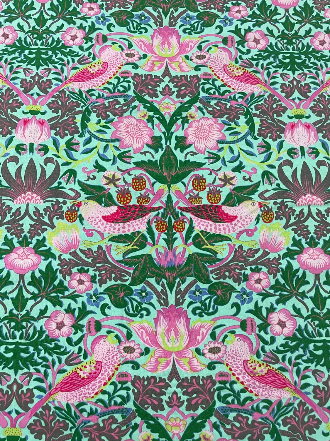 Kaffe Fassett x Morris & Co - Strawberry Thief Aqua