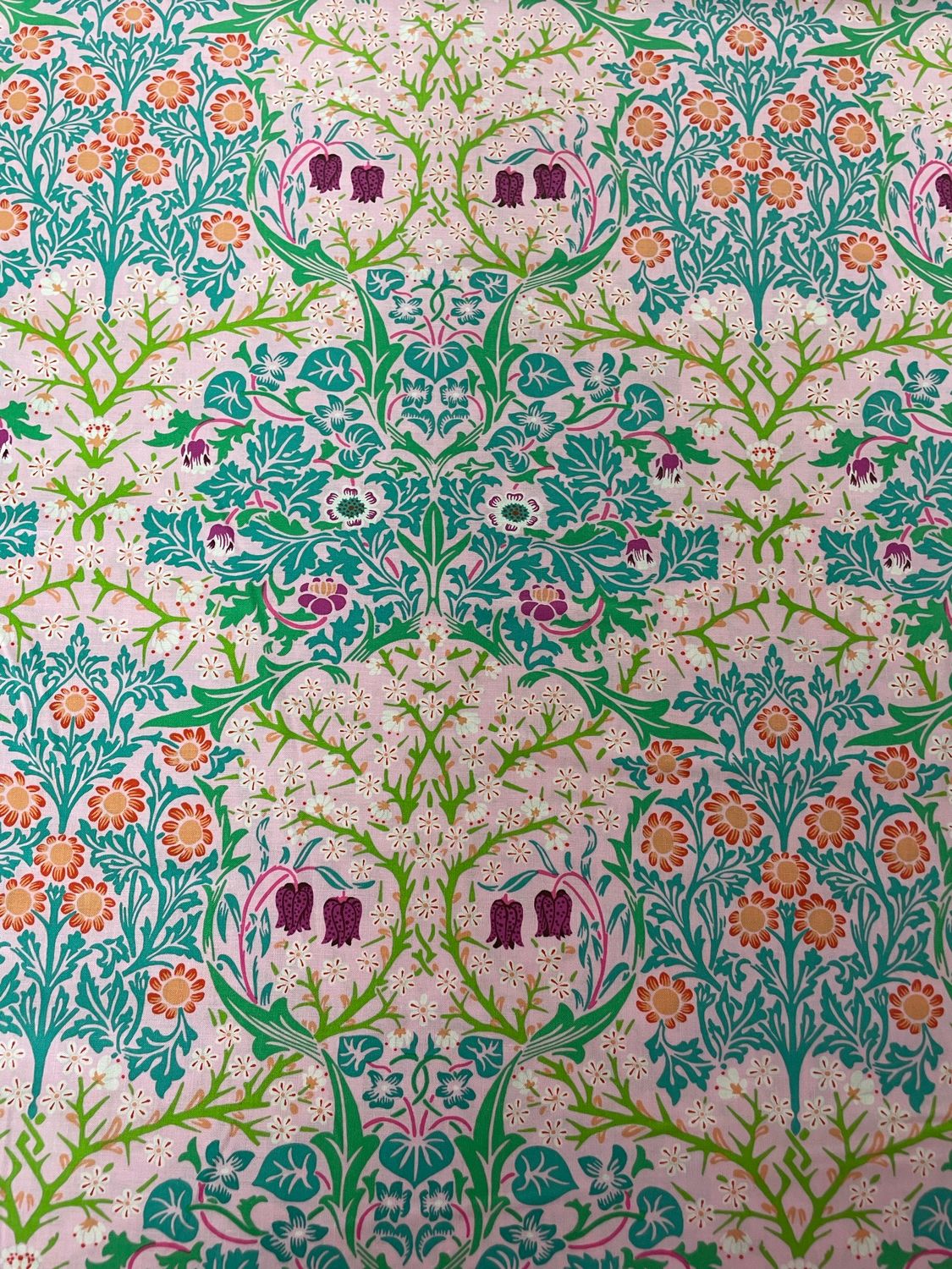 Kaffe Fassett x Morris & Co - Blackthorn Pink