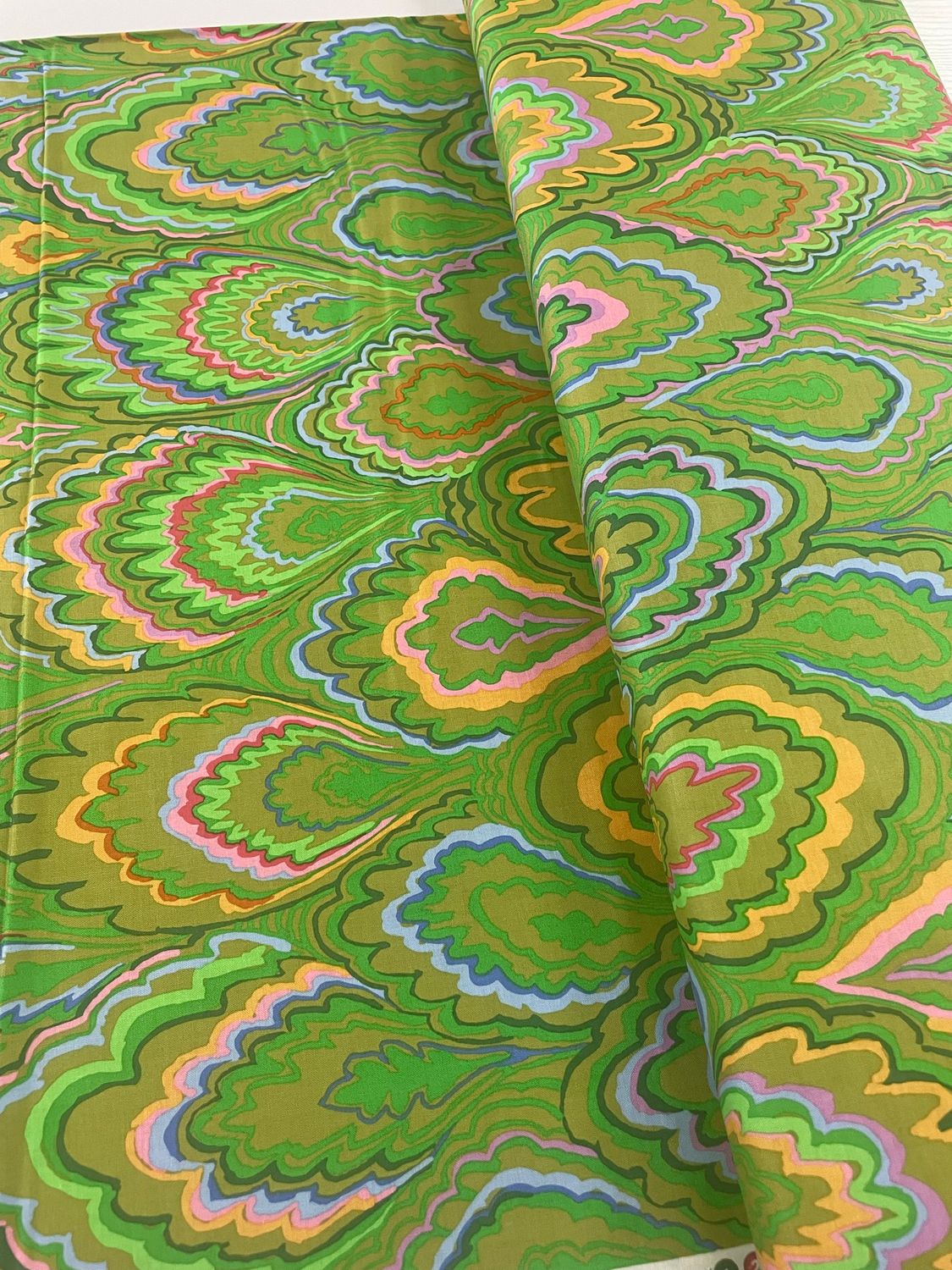 Kaffe Fassett - Marble Scallops Green