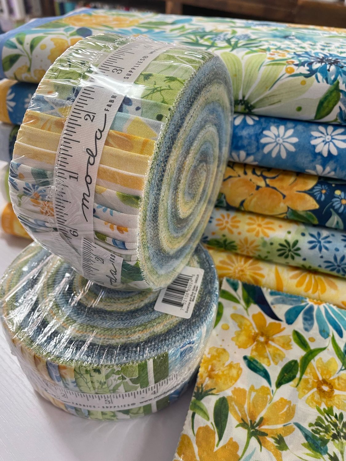 Moda - Sunshine & Blue Skies Jelly Roll