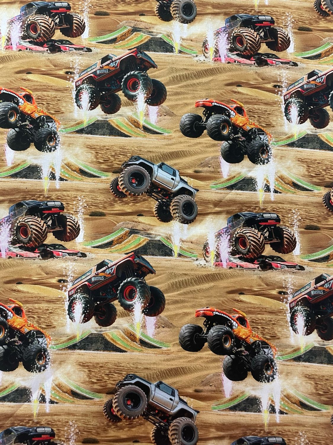 Monster Trucks - Allover