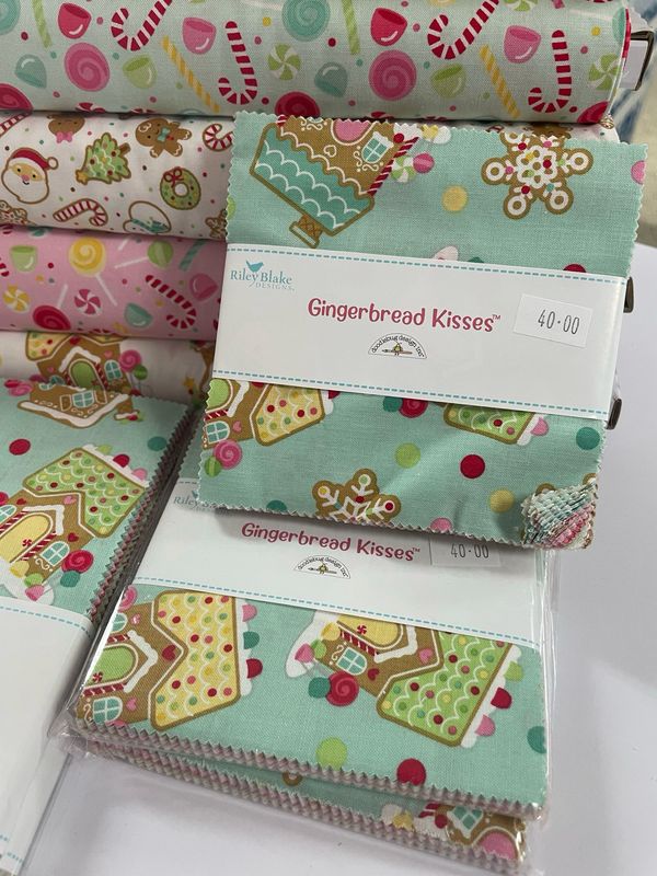 Gingerbread Kisses - 5” Charm Pack
